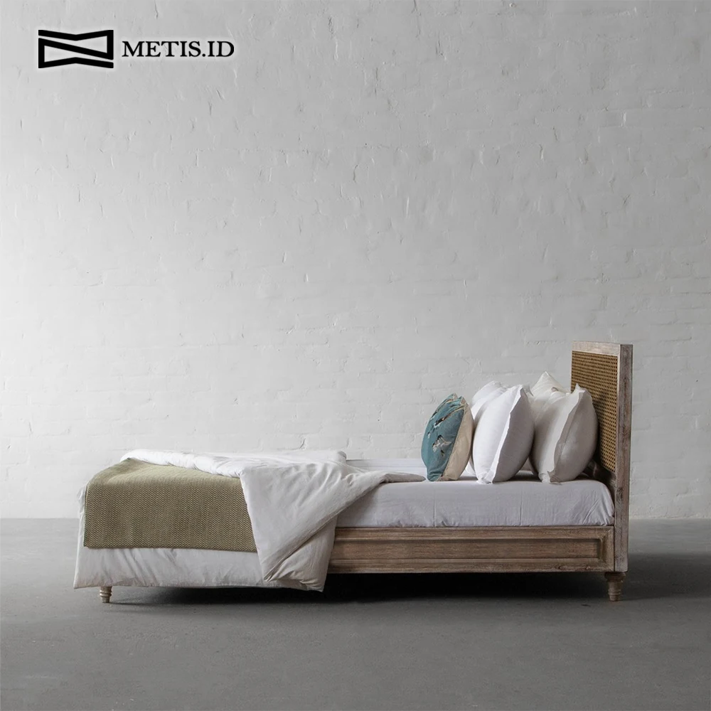 Dipan Jati Rotan Natural BED027